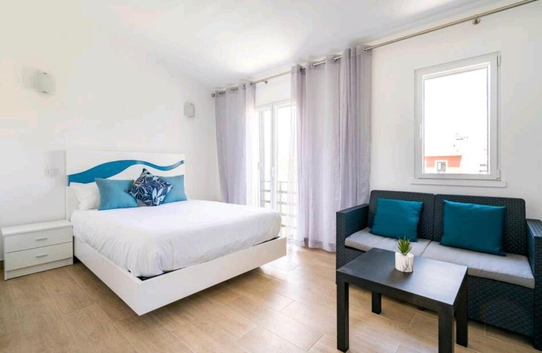 Marina Holiday House Quarteira Extérieur photo
