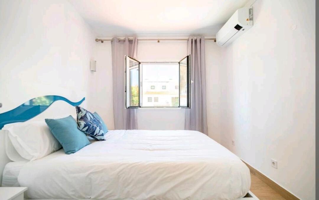 Marina Holiday House Quarteira Extérieur photo